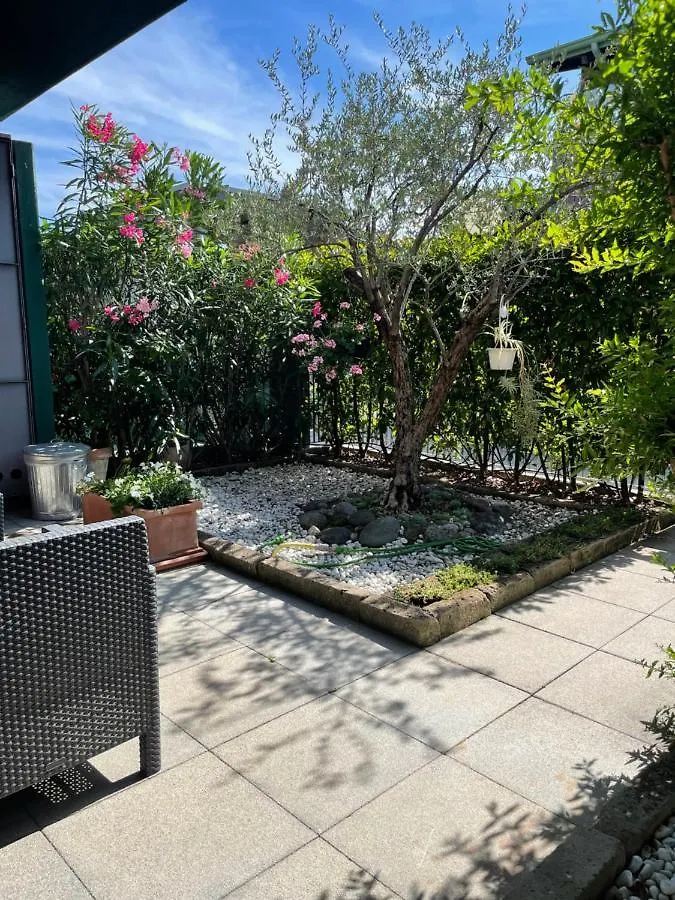 casa vacanze esmeralda Zanica 0*,  Italia